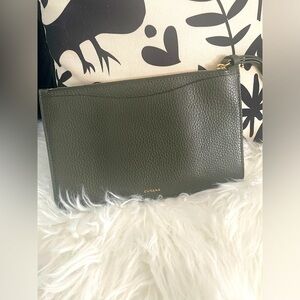 Cuyana wristlet wallet dark olive -EUC
